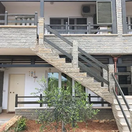 Aldi's Appartement Vlorë